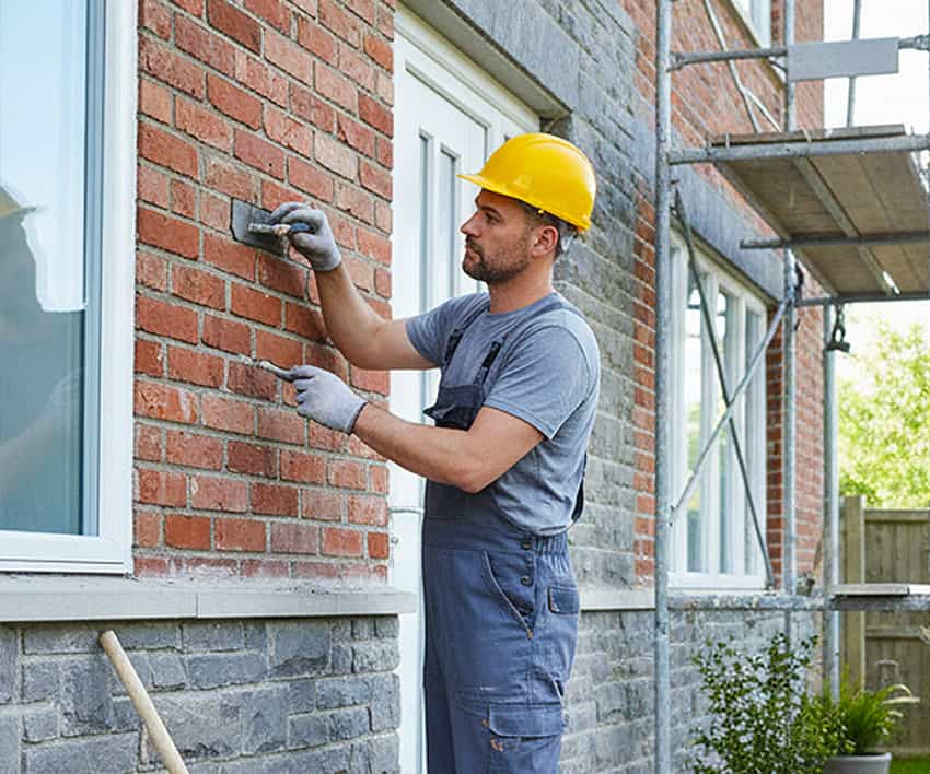 Building maintenance and enabling works in Newbury, Berkshire supporting safe and efficient property upkeep.